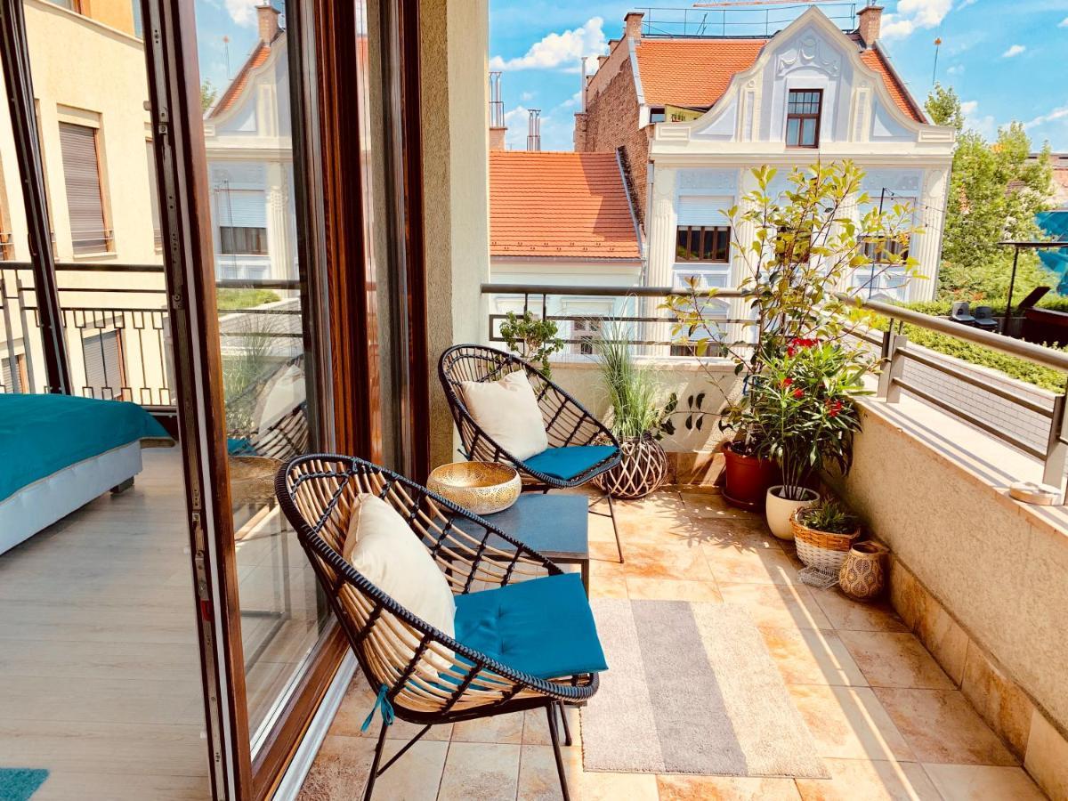 Sunny Deluxe Apt. & Terrace Boedapest Buitenkant foto