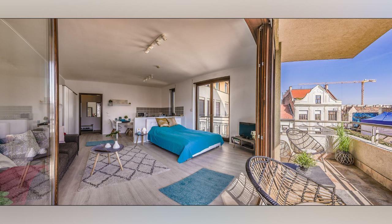 Sunny Deluxe Apt. & Terrace Boedapest Buitenkant foto